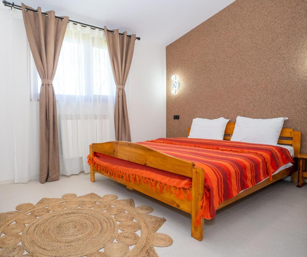 Hotel Casa Nikita Vama Veche Exteriér fotografie
