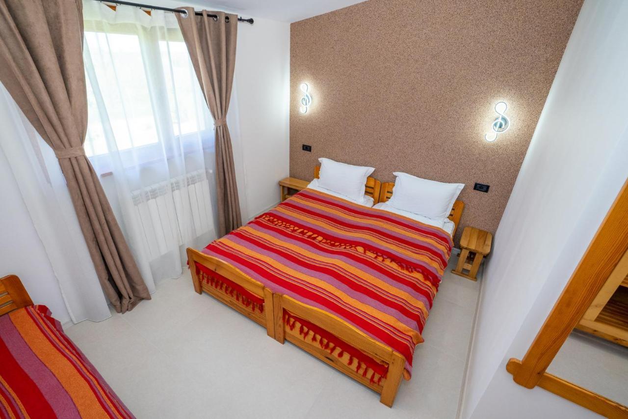 Hotel Casa Nikita Vama Veche Exteriér fotografie
